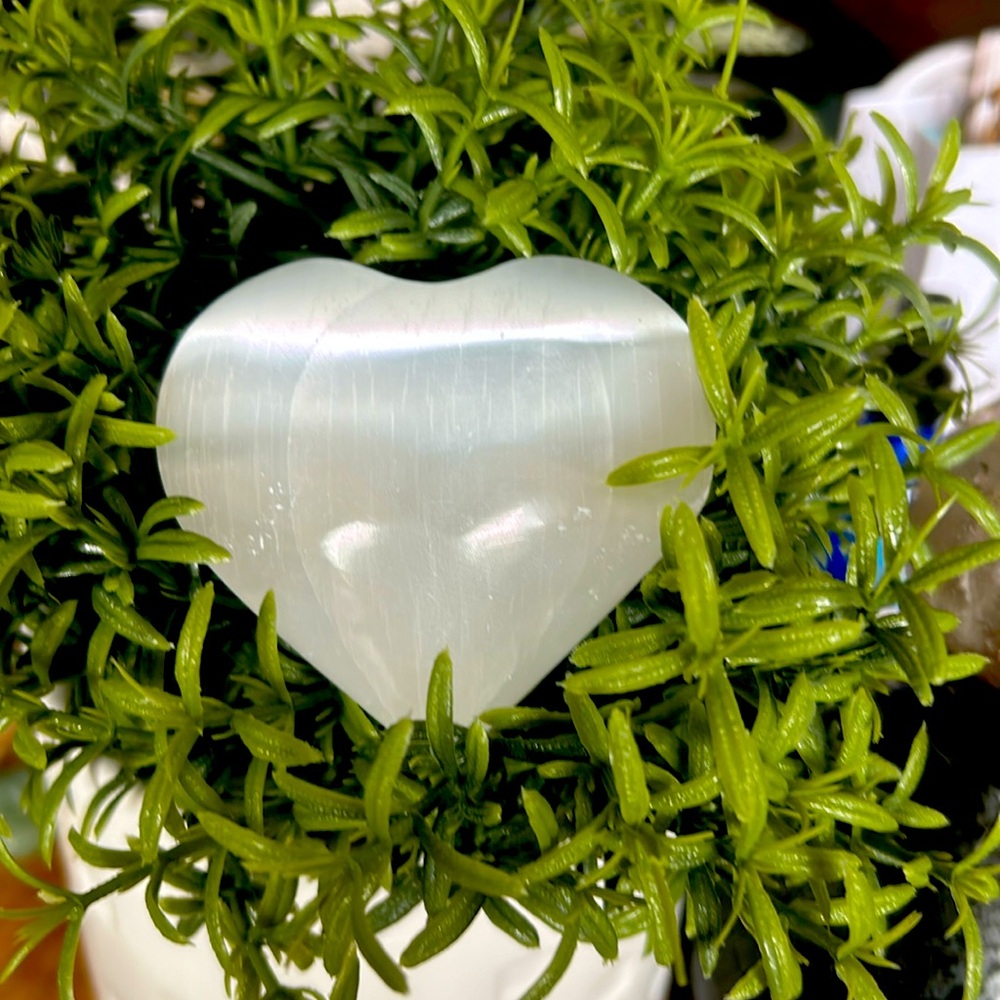Medium Selenite Heart ❤️